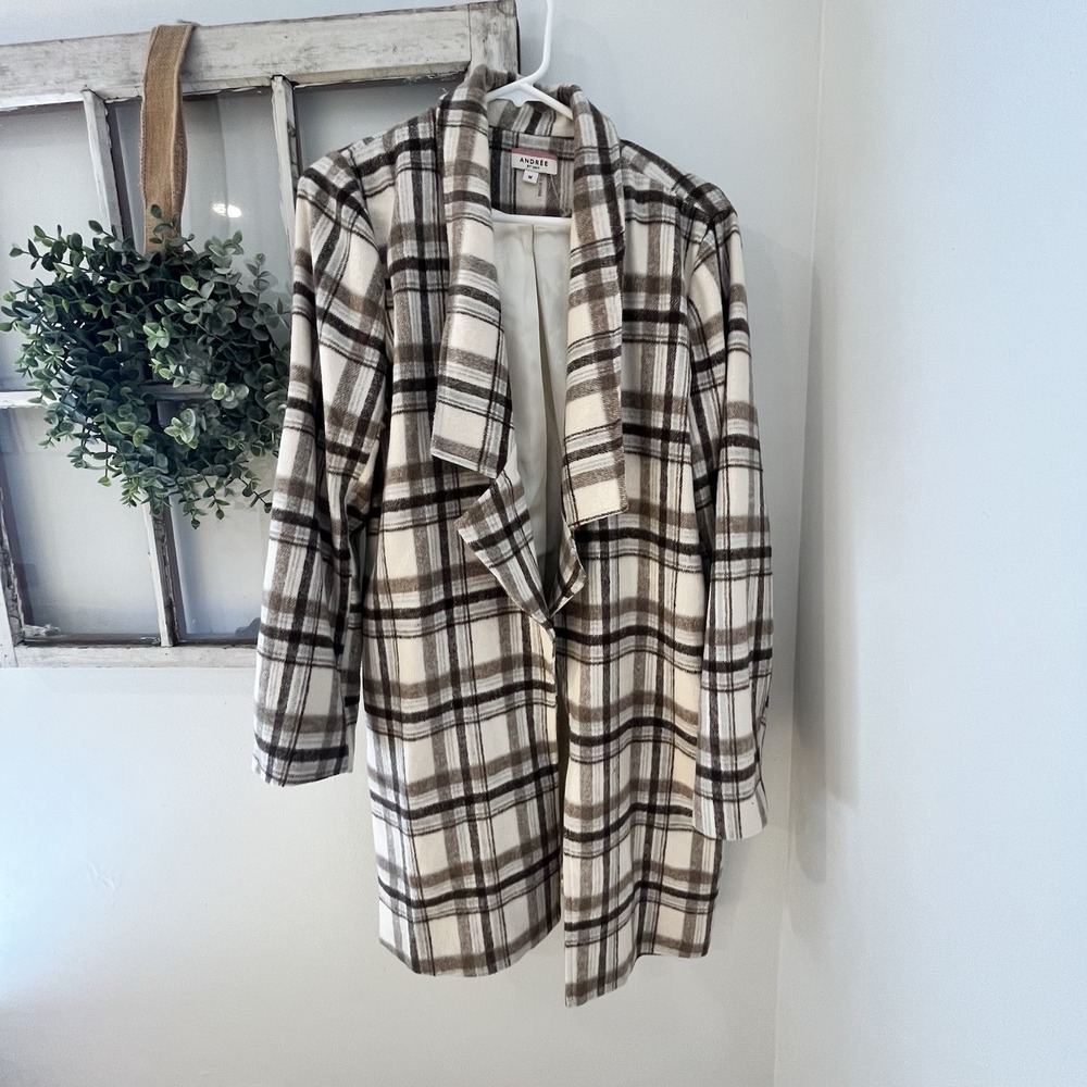 Andreè by‎ unit Plaid Size Medium Light Jacket Shacket Midi Length w/Open Front